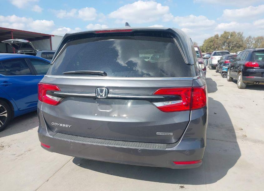 Photo 17 of 2024 Honda Odyssey TOURING (VIN 5FNRL6H81RB016315)