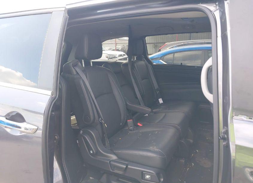 Photo 8 of 2024 Honda Odyssey TOURING (VIN 5FNRL6H81RB016315)
