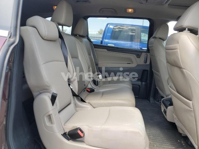 Photo 10 of 2018 HONDA ODYSSEY TOURING (VIN 5FNRL6H82JB037551)