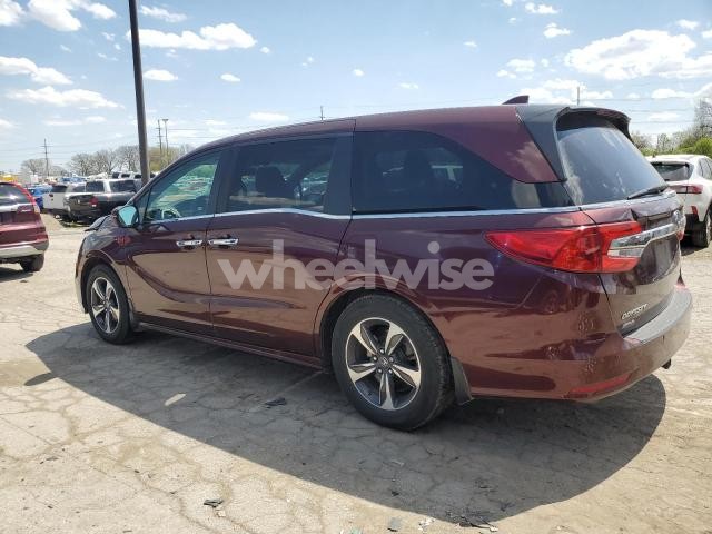 Photo 11 of 2018 HONDA ODYSSEY TOURING (VIN 5FNRL6H82JB037551)