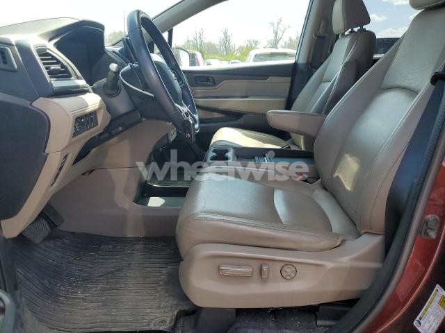 Photo 6 of 2018 HONDA ODYSSEY TOURING (VIN 5FNRL6H82JB037551)