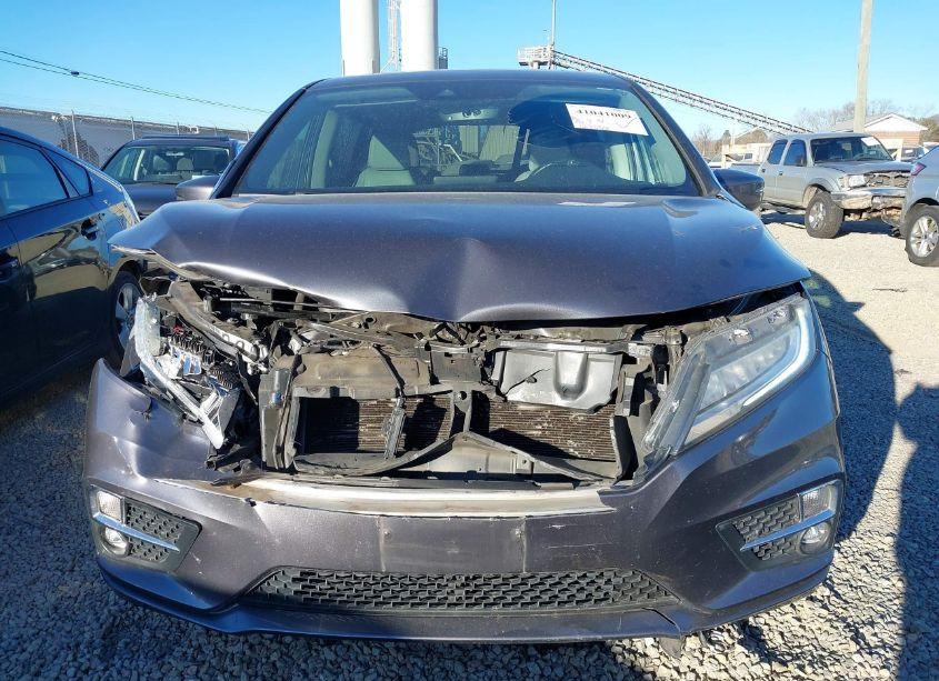 Photo 12 of 2019 Honda Odyssey TOURING (VIN 5FNRL6H82KB007841)