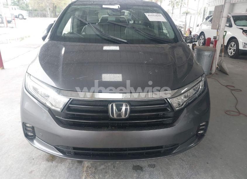 Photo 11 of 2021 Honda Odyssey TOURING (VIN 5FNRL6H82MB012377)