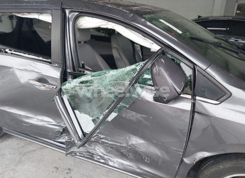 Photo 6 of 2021 Honda Odyssey TOURING (VIN 5FNRL6H82MB012377)