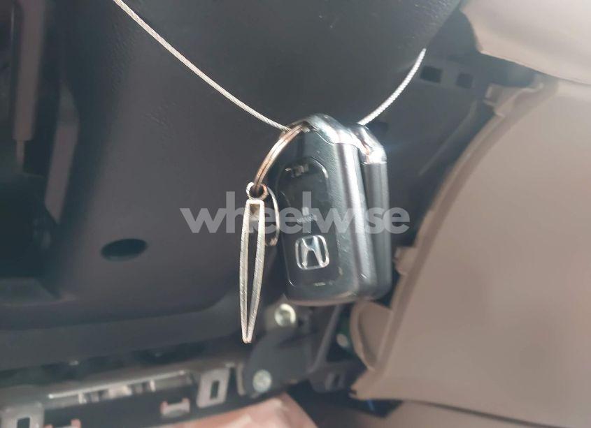 Photo 11 of 2021 Honda Odyssey TOURING (VIN 5FNRL6H82MB024271)