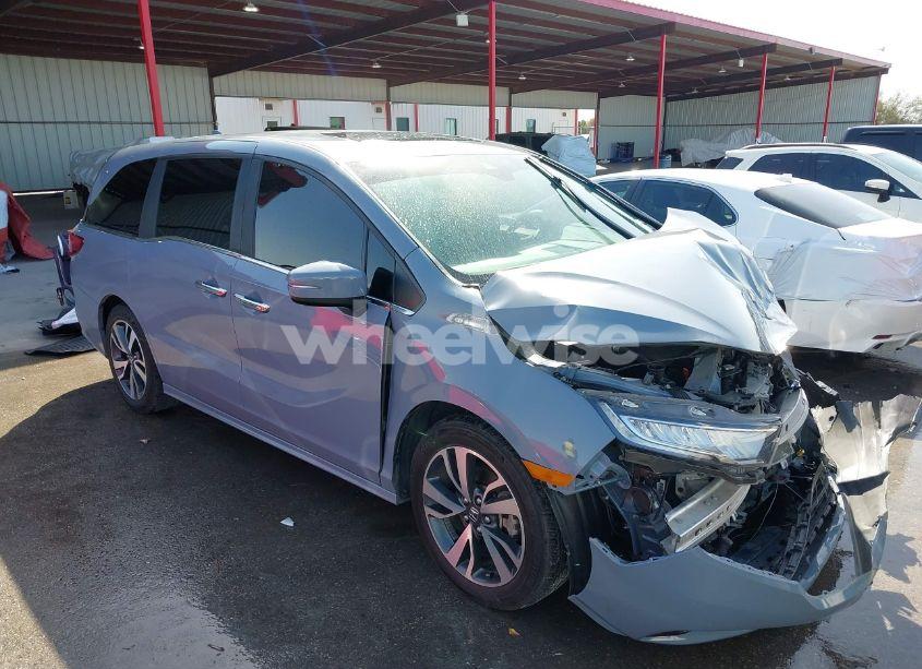 2024 Honda Odyssey TOURING (VIN 5FNRL6H82RB027601) main photo