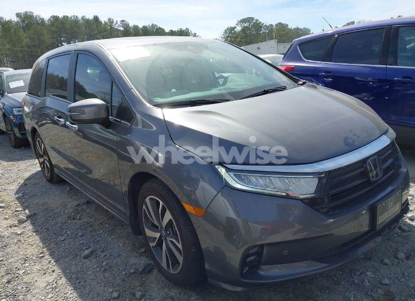 2024 Honda Odyssey TOURING (VIN 5FNRL6H82RB031695) main photo