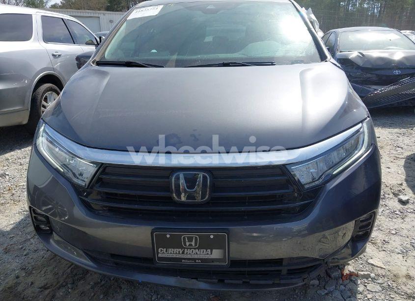 Photo 12 of 2024 Honda Odyssey TOURING (VIN 5FNRL6H82RB031695)