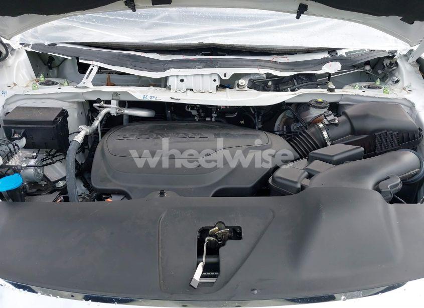 Photo 10 of 2024 Honda Odyssey TOURING (VIN 5FNRL6H82RB037738)