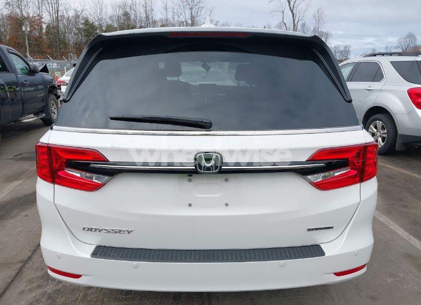 Photo 17 of 2024 Honda Odyssey TOURING (VIN 5FNRL6H82RB037738)