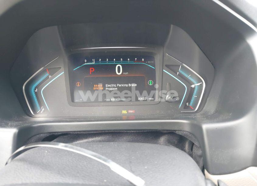 Photo 7 of 2024 Honda Odyssey TOURING (VIN 5FNRL6H82RB037738)