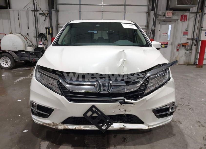 Photo 11 of 2019 Honda Odyssey TOURING (VIN 5FNRL6H83KB051363)