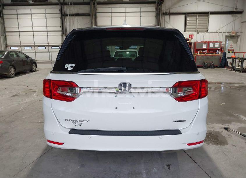 Photo 15 of 2019 Honda Odyssey TOURING (VIN 5FNRL6H83KB051363)