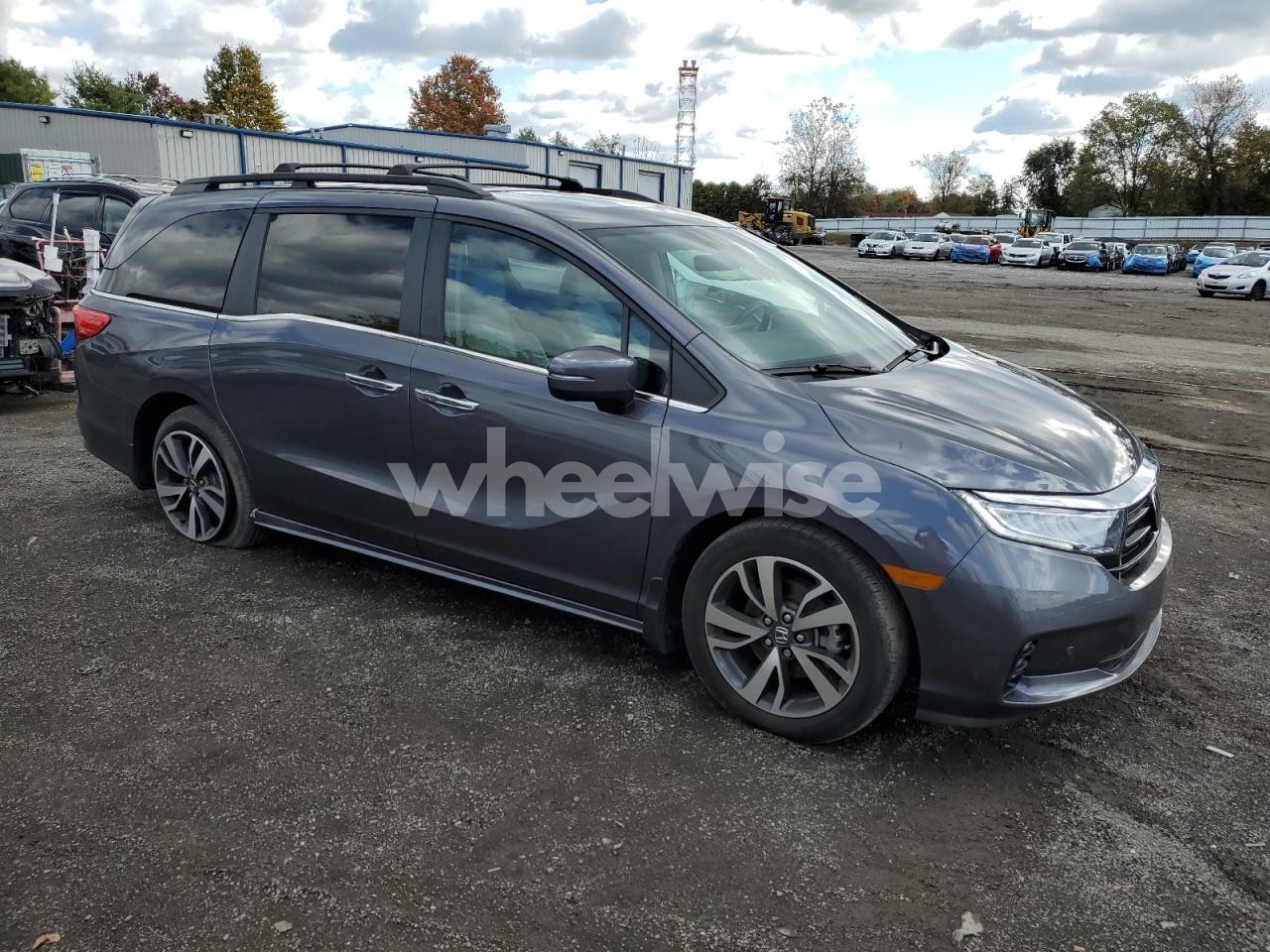 Photo 4 of 2022 HONDA ODYSSEY TOURING (VIN 5FNRL6H83NB027682)
