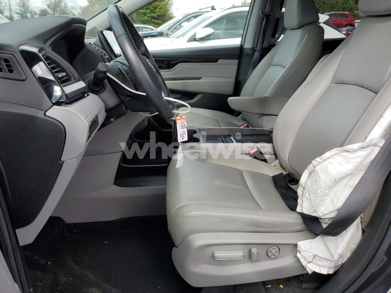 Photo 7 of 2022 HONDA ODYSSEY TOURING (VIN 5FNRL6H83NB027682)