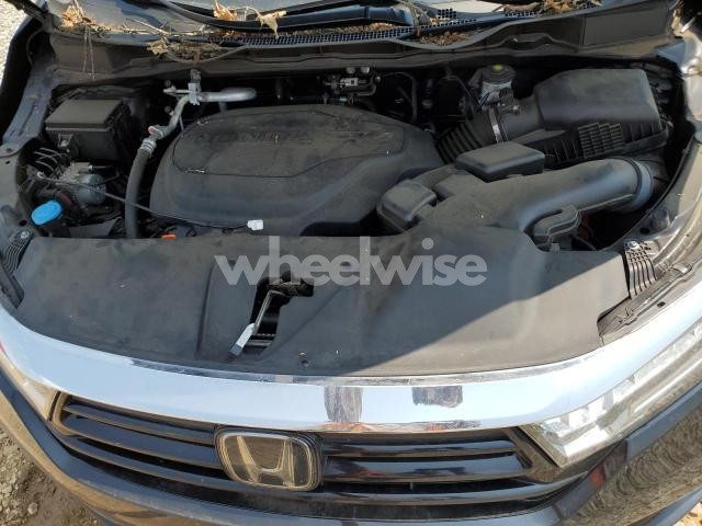 Photo 8 of 2022 HONDA ODYSSEY TOURING (VIN 5FNRL6H83NB066594)