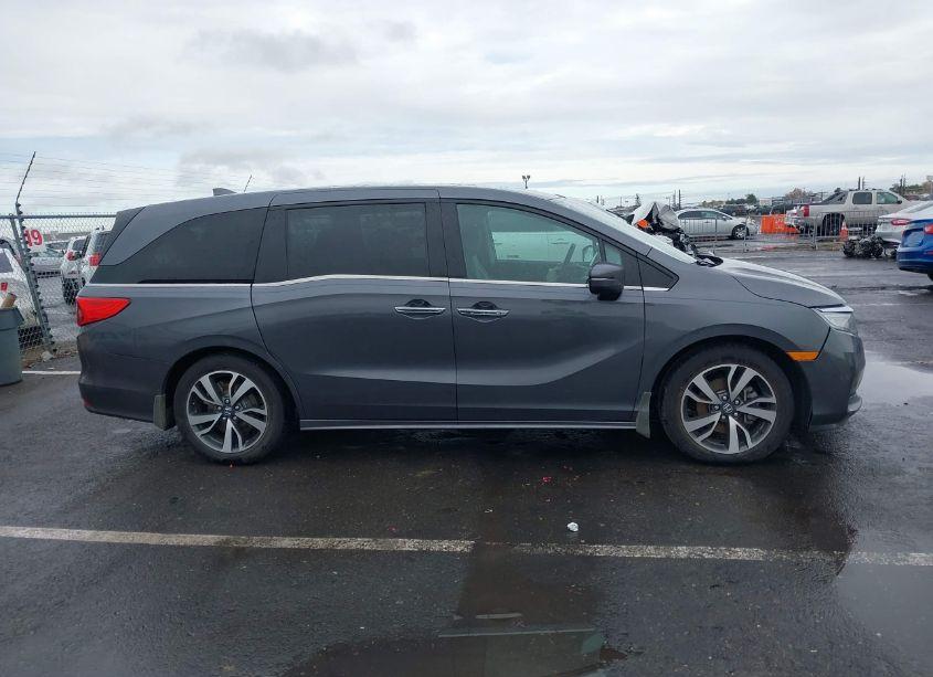 Photo 13 of 2023 Honda Odyssey TOURING (VIN 5FNRL6H83PB053587)