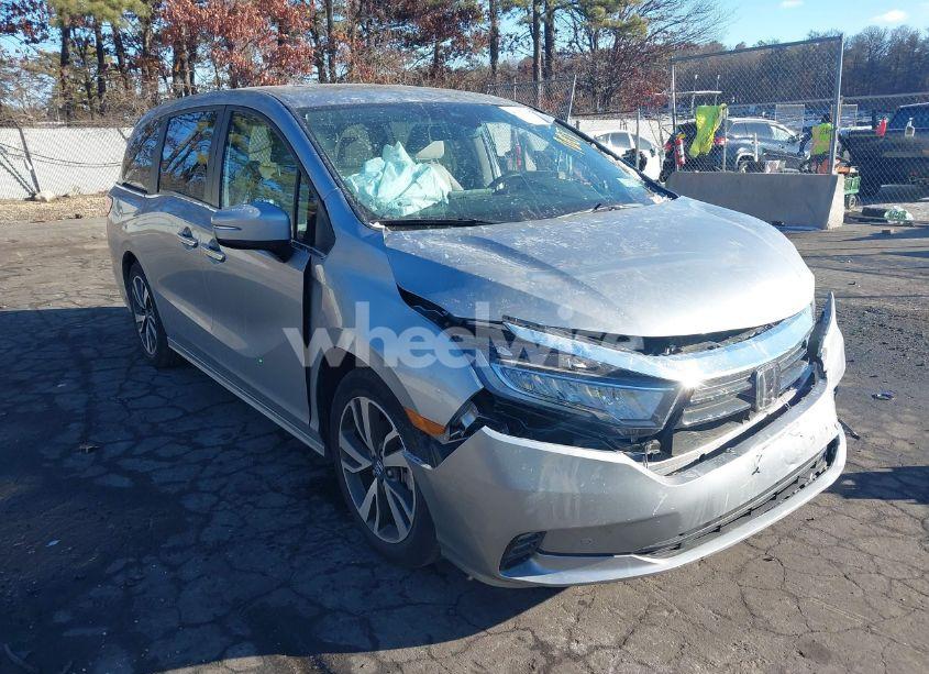 2024 Honda Odyssey TOURING (VIN 5FNRL6H83RB018714) main photo