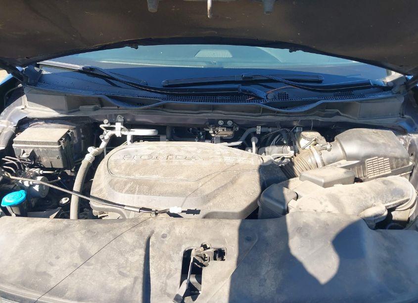 Photo 10 of 2019 Honda Odyssey TOURING (VIN 5FNRL6H84KB069984)