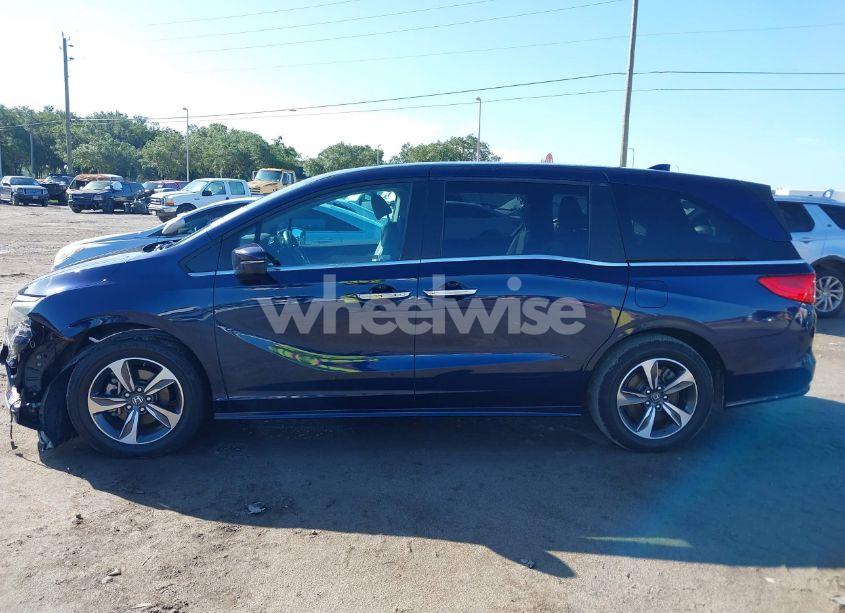 Photo 14 of 2019 Honda Odyssey TOURING (VIN 5FNRL6H84KB069984)