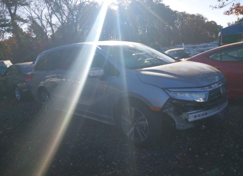 2024 Honda Odyssey TOURING (VIN 5FNRL6H85RB018746) main photo