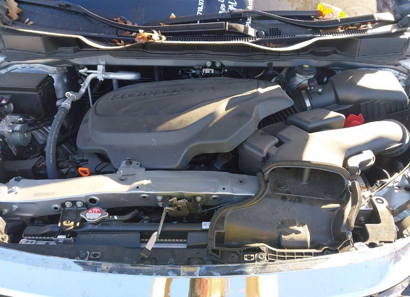 Photo 10 of 2024 Honda Odyssey TOURING (VIN 5FNRL6H85RB018746)