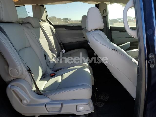 Photo 10 of 2024 HONDA ODYSSEY TOURING (VIN 5FNRL6H85RB051391)