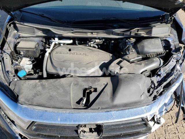 Photo 11 of 2024 HONDA ODYSSEY TOURING (VIN 5FNRL6H85RB051391)