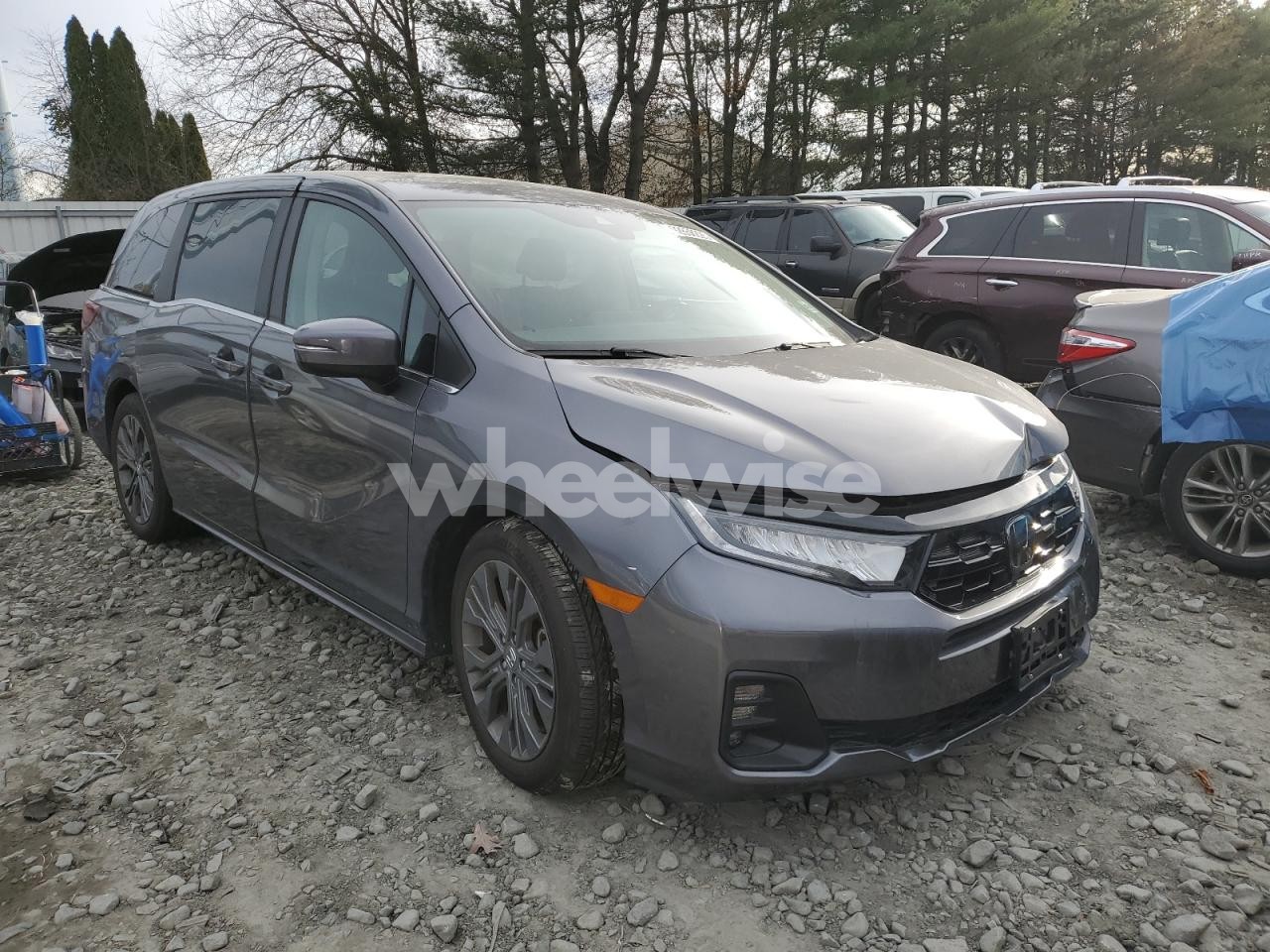 Photo 4 of 2025 HONDA ODYSSEY TOURING (VIN 5FNRL6H85SB014394)