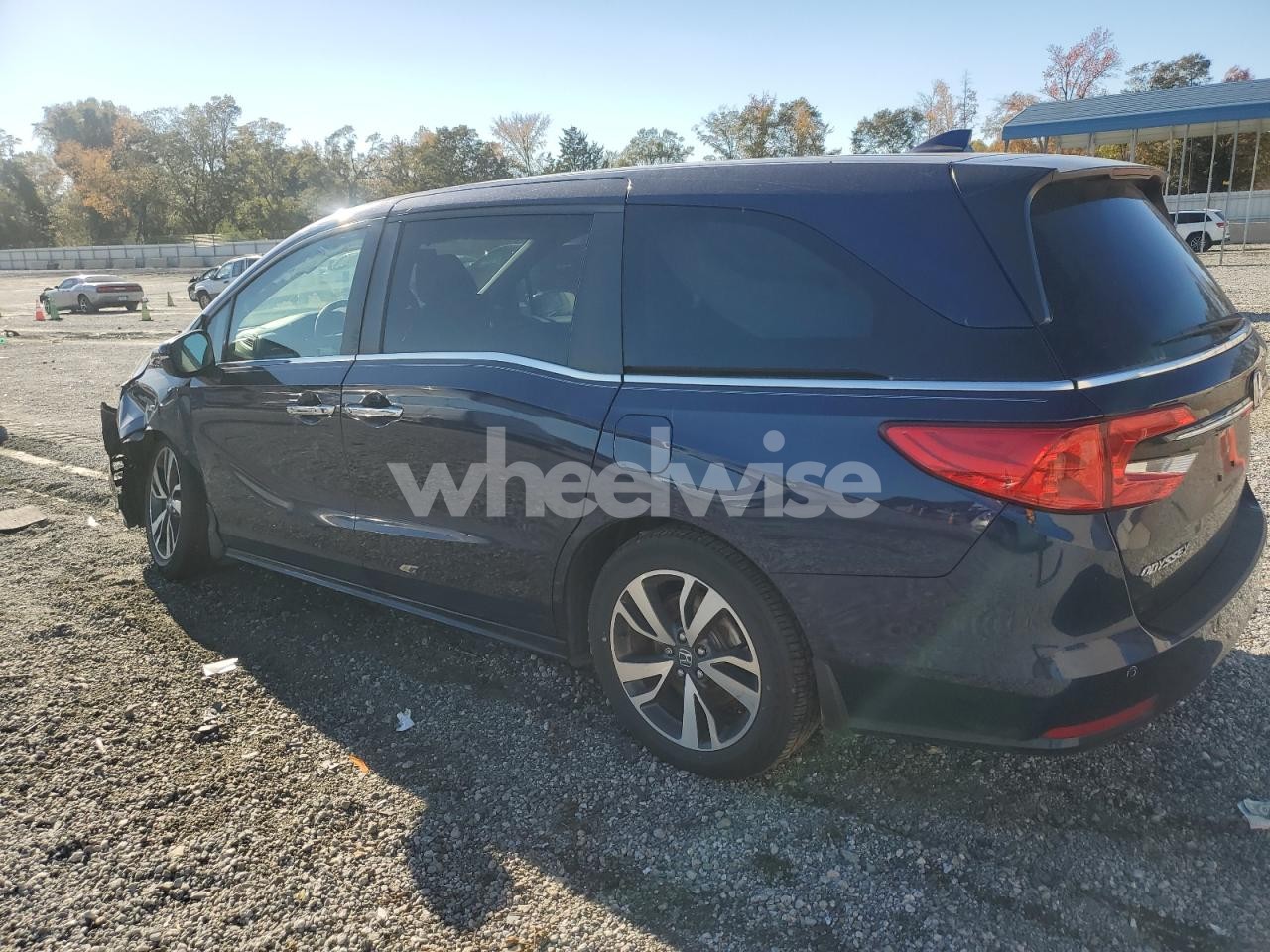 Photo 2 of 2021 HONDA ODYSSEY TOURING (VIN 5FNRL6H86MB028534)