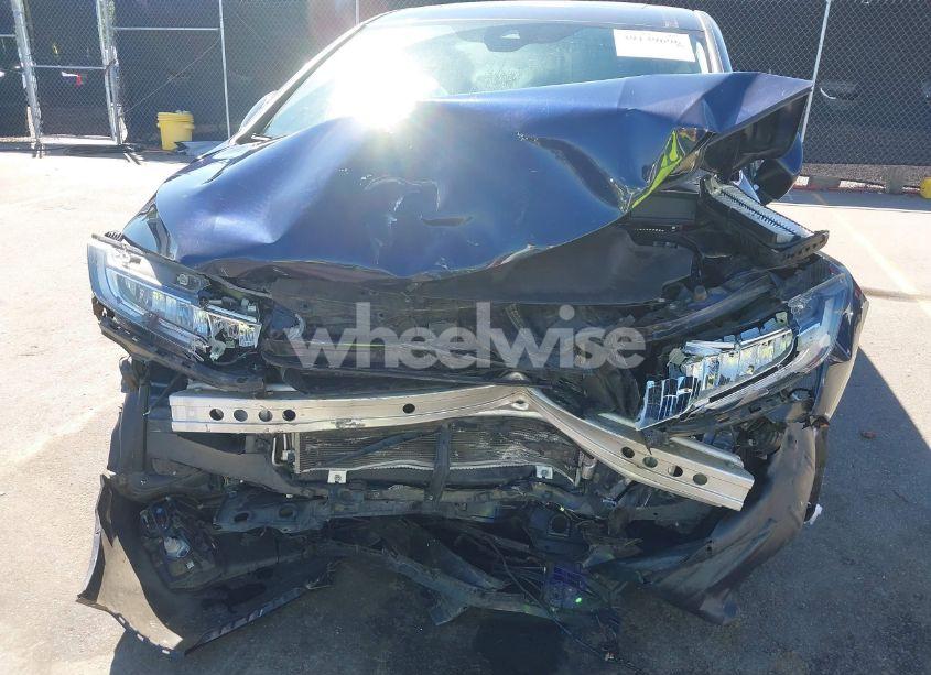 Photo 6 of 2022 Honda Odyssey TOURING (VIN 5FNRL6H86NB013615)