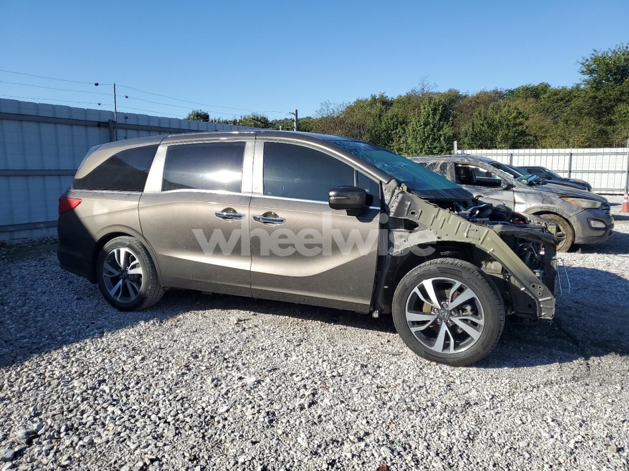 Photo 4 of 2023 HONDA ODYSSEY TOURING (VIN 5FNRL6H86PB007431)