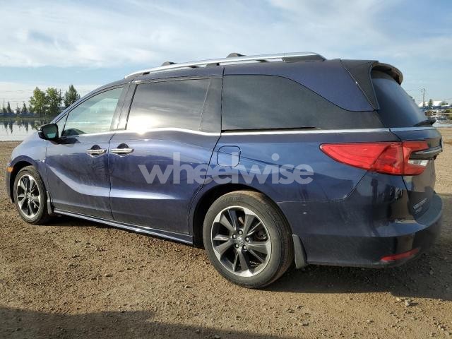 Photo 3 of 2022 HONDA ODYSSEY TOURING (VIN 5FNRL6H87NB503612)