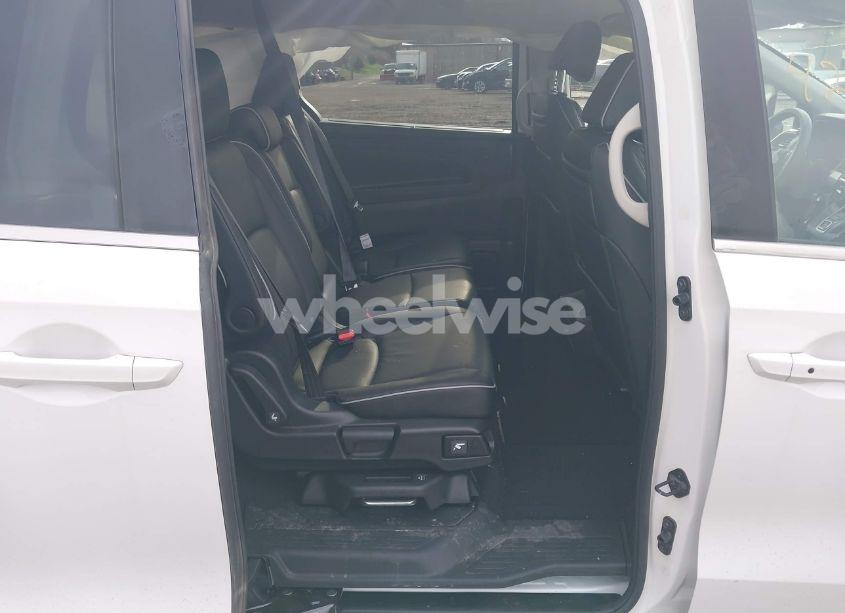 Photo 8 of 2025 Honda Odyssey TOURING (VIN 5FNRL6H87SB012646)