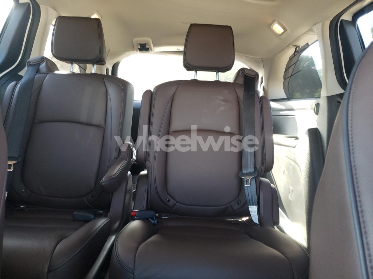 Photo 10 of 2025 HONDA ODYSSEY TOURING (VIN 5FNRL6H87SB050927)