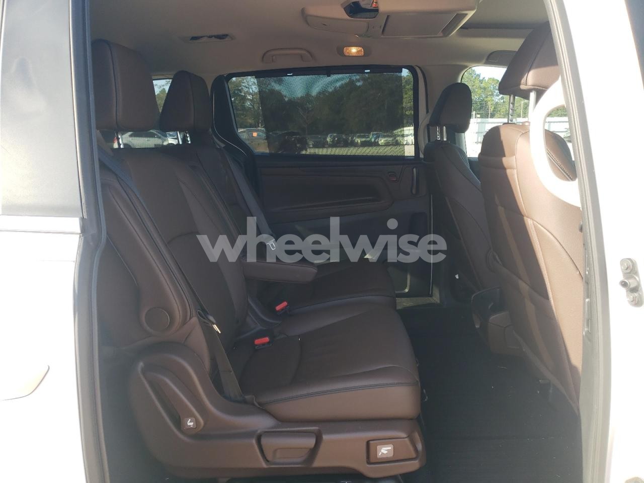 Photo 11 of 2025 HONDA ODYSSEY TOURING (VIN 5FNRL6H87SB050927)