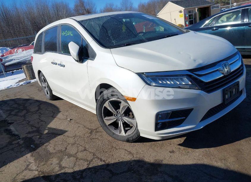 2018 Honda Odyssey TOURING (VIN 5FNRL6H88JB028093) main photo