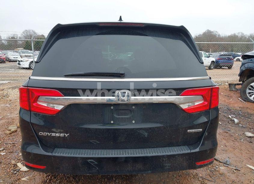 Photo 17 of 2018 Honda Odyssey TOURING (VIN 5FNRL6H88JB034377)