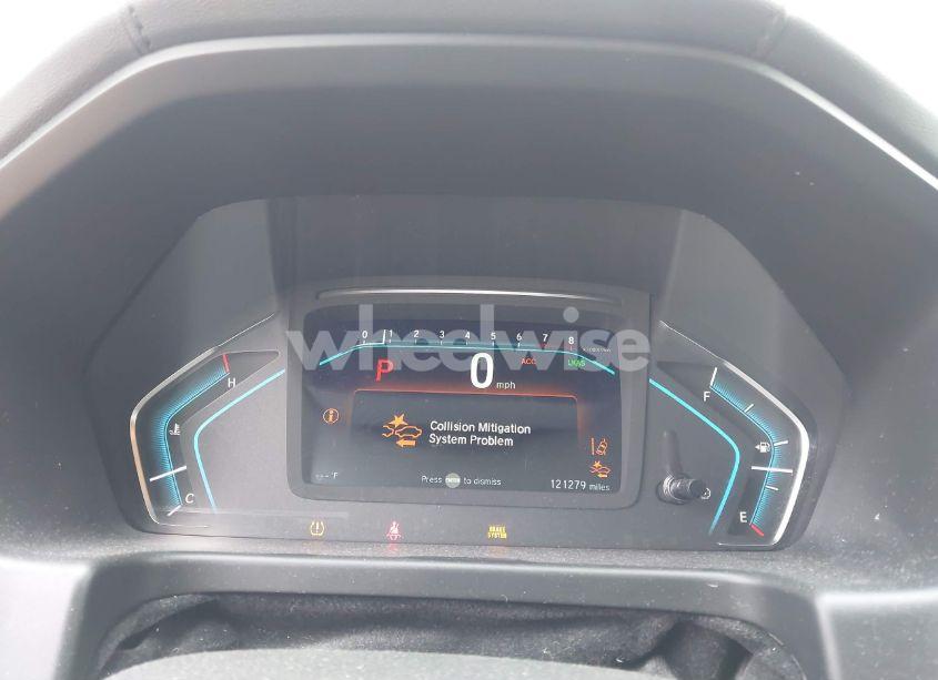 Photo 7 of 2018 Honda Odyssey TOURING (VIN 5FNRL6H88JB034377)