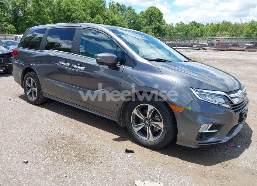 2020 Honda Odyssey TOURING (VIN 5FNRL6H88LB006307) main photo