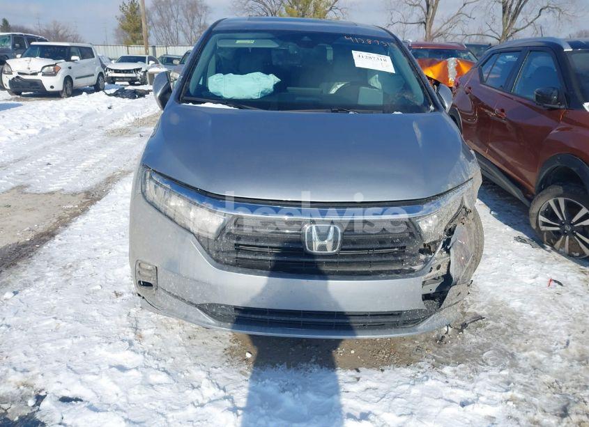 Photo 6 of 2024 Honda Odyssey TOURING (VIN 5FNRL6H88RB026792)