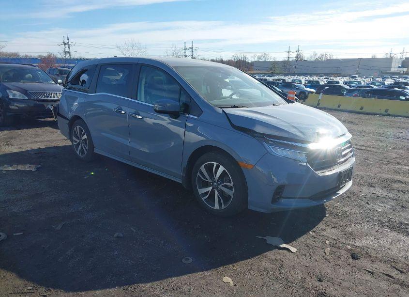 2023 Honda Odyssey TOURING (VIN 5FNRL6H89PB045588) main photo