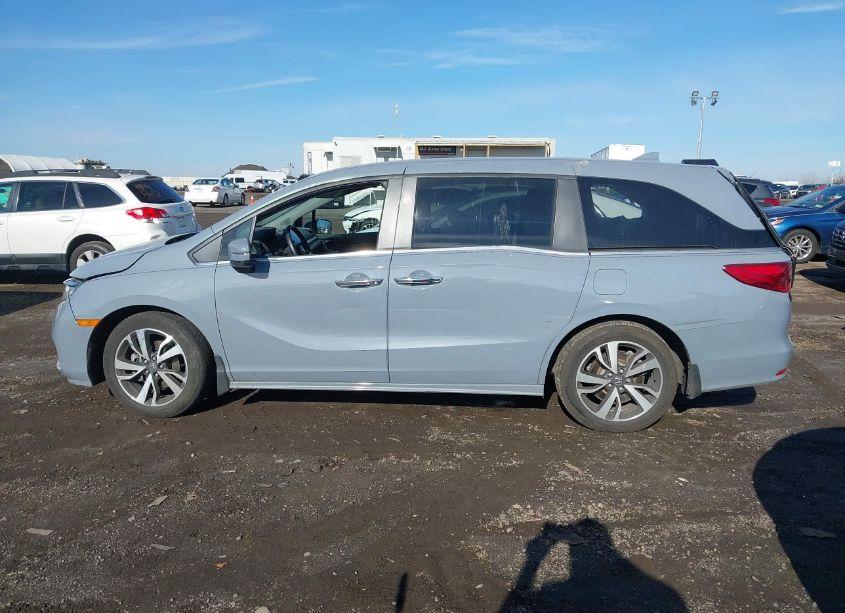 Photo 15 of 2023 Honda Odyssey TOURING (VIN 5FNRL6H89PB045588)