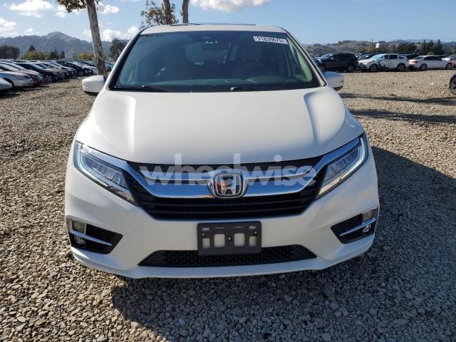 2018 HONDA ODYSSEY TOURING (VIN 5FNRL6H8XJB051844) main photo