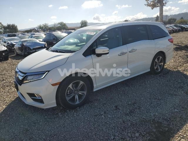Photo 4 of 2018 HONDA ODYSSEY TOURING (VIN 5FNRL6H8XJB051844)