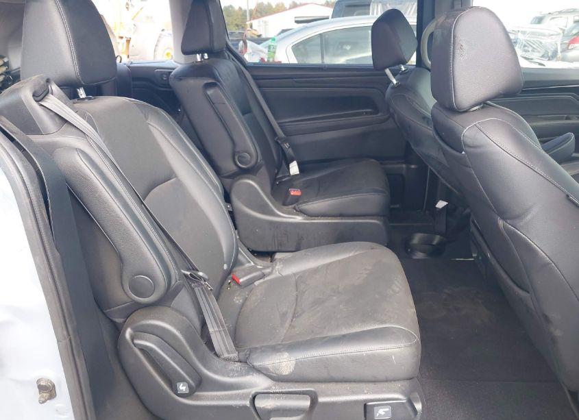Photo 8 of 2023 Honda Odyssey TOURING (VIN 5FNRL6H8XPB019694)