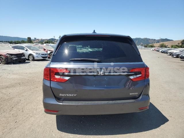 Photo 8 of 2024 HONDA ODYSSEY TOURING (VIN 5FNRL6H8XRB021352)
