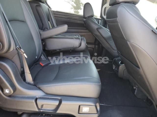 Photo 9 of 2024 HONDA ODYSSEY TOURING (VIN 5FNRL6H8XRB021352)