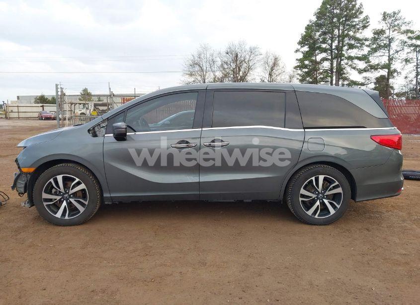 Photo 15 of 2018 Honda Odyssey ELITE (VIN 5FNRL6H90JB044023)