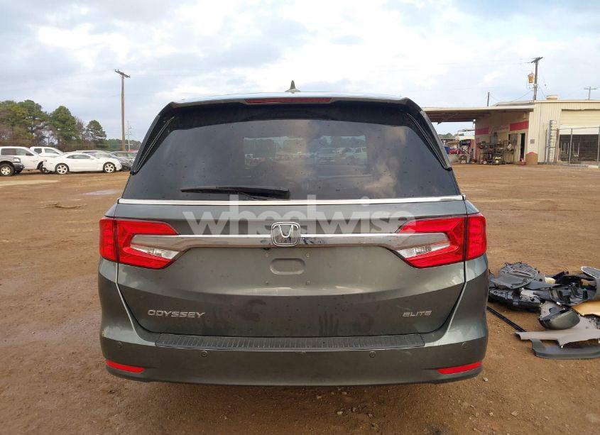 Photo 17 of 2018 Honda Odyssey ELITE (VIN 5FNRL6H90JB044023)